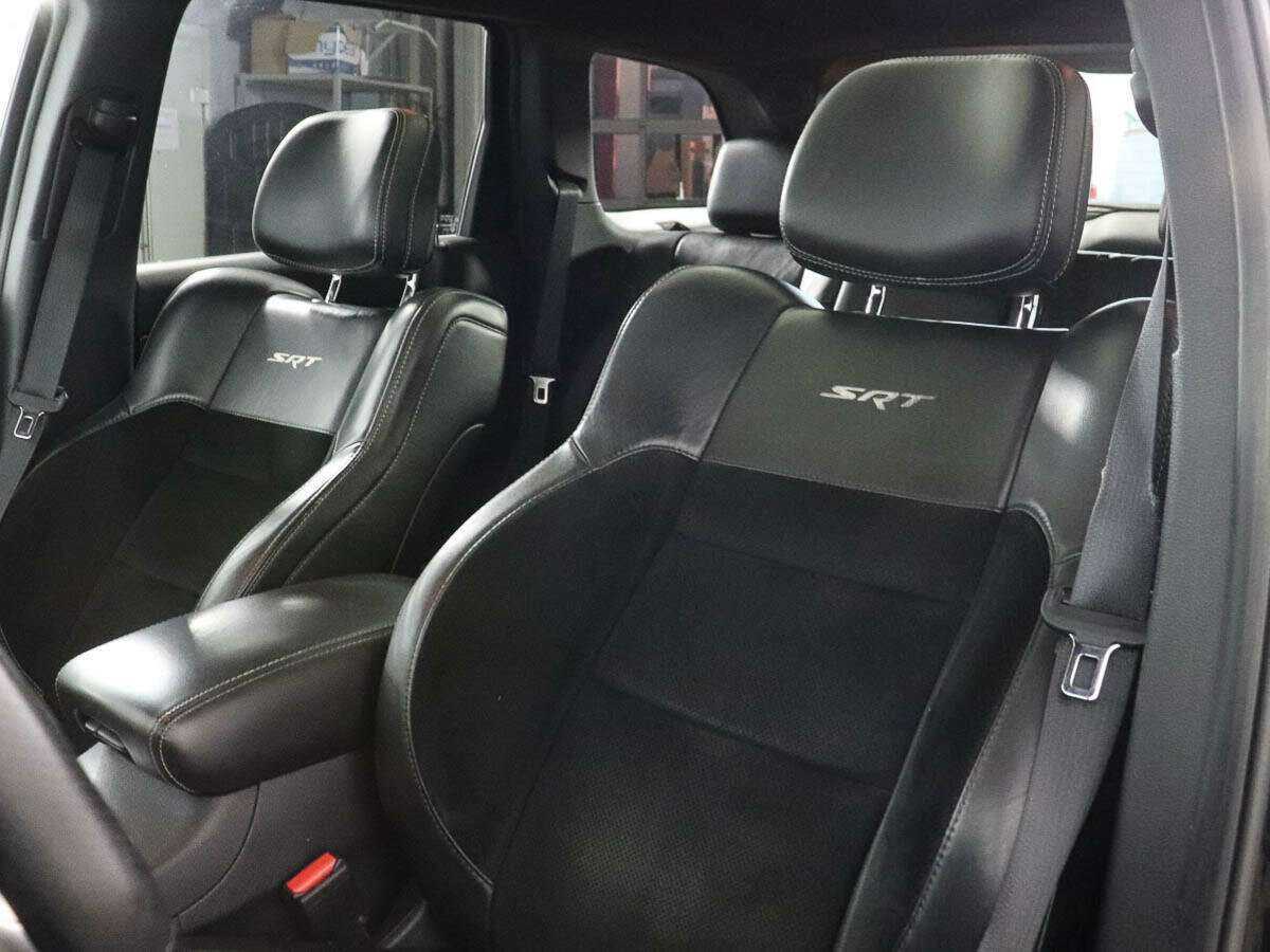 Купить Jeep Grand Cherokee с пробегом. Фото: #9