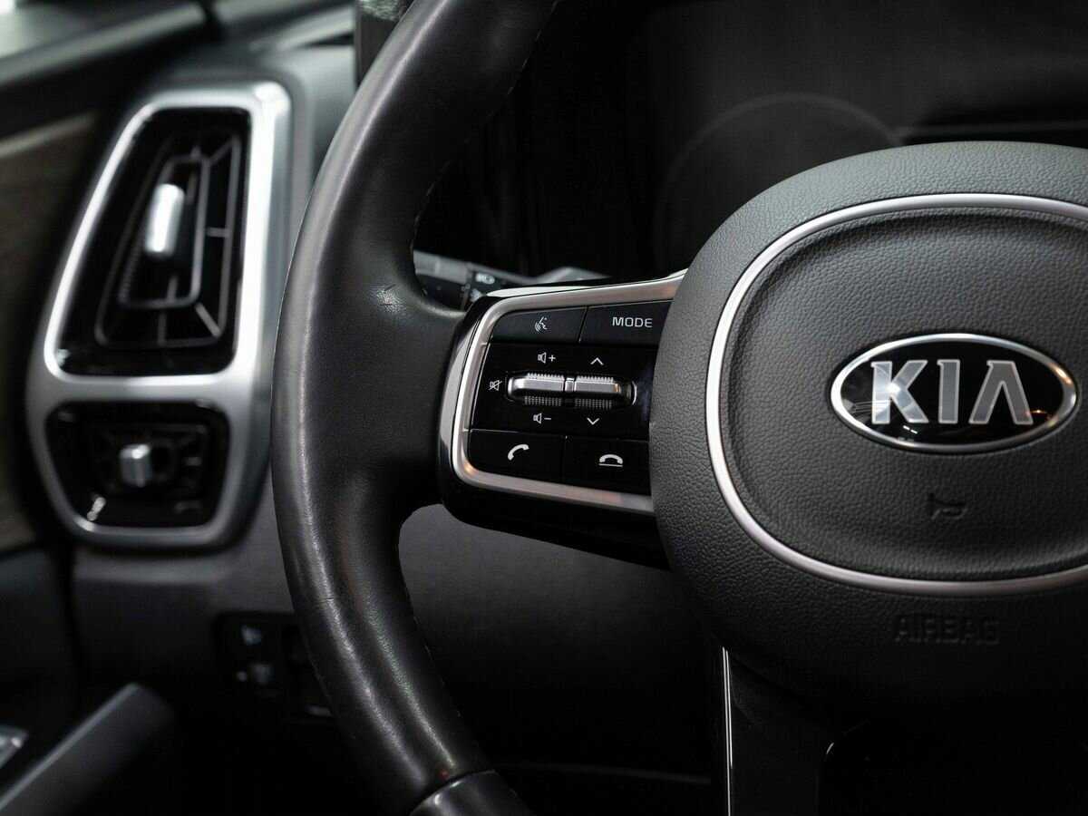 Купить Kia Sorento с пробегом. Фото: #15