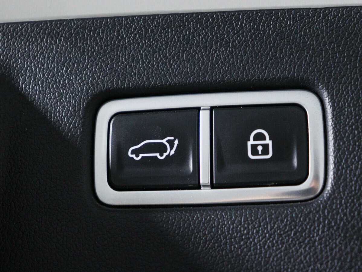 Купить Kia Sorento с пробегом. Фото: #15
