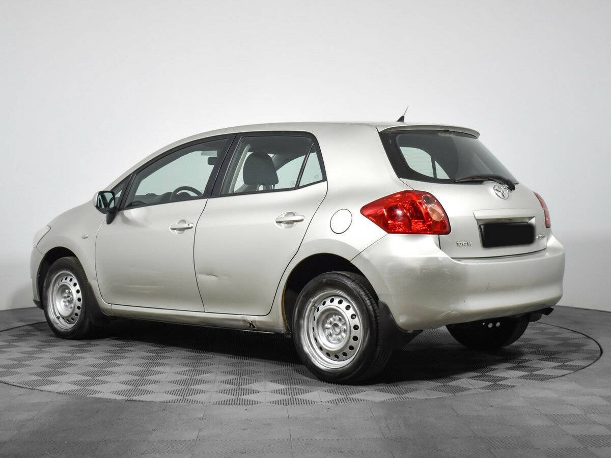 Купить Toyota Auris с пробегом. Фото: #6
