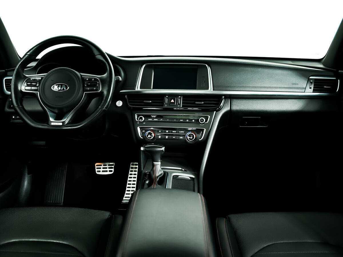 Купить Kia Optima с пробегом. Фото: #10