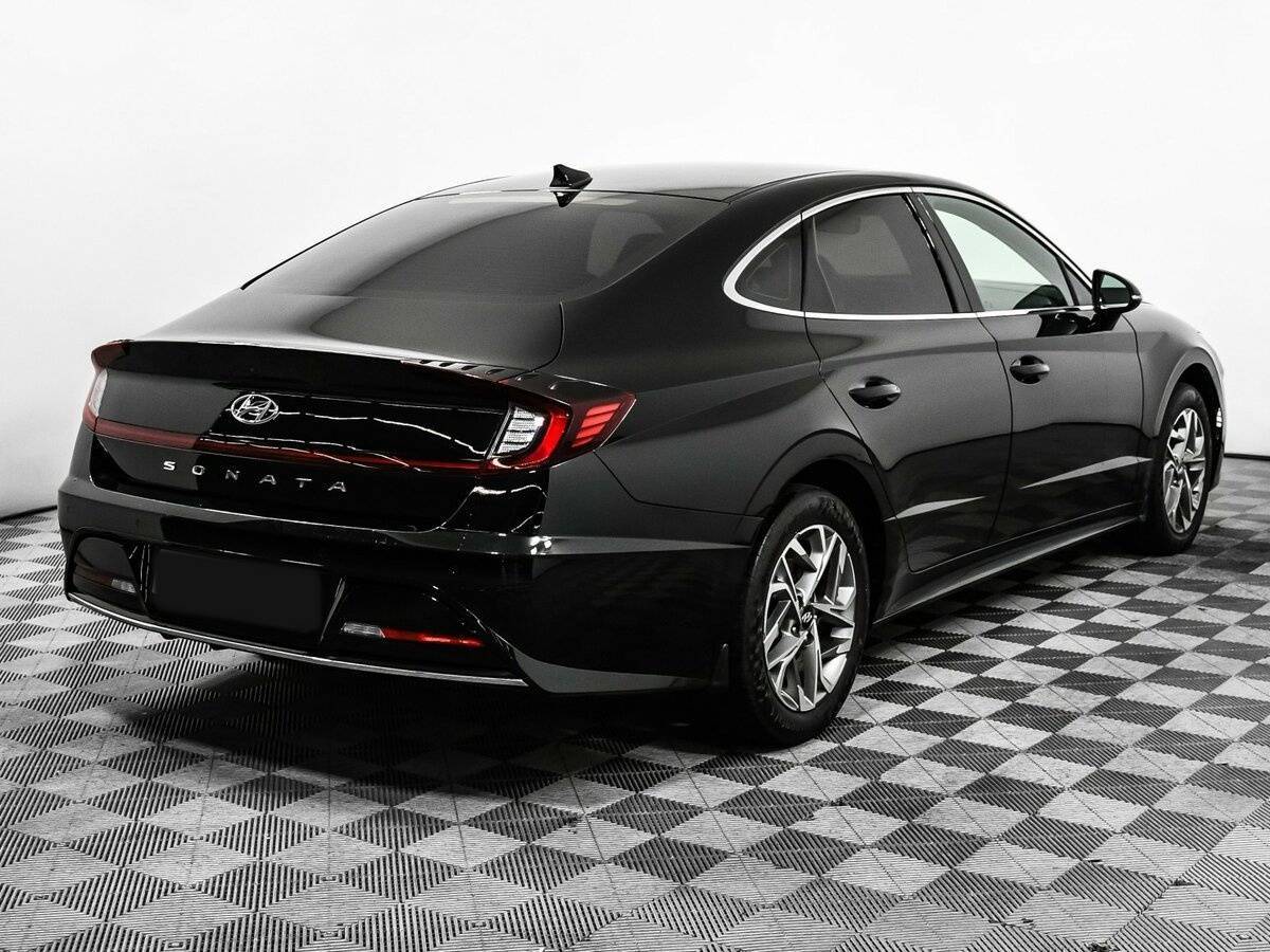 Купить Hyundai Sonata с пробегом. Фото: #4