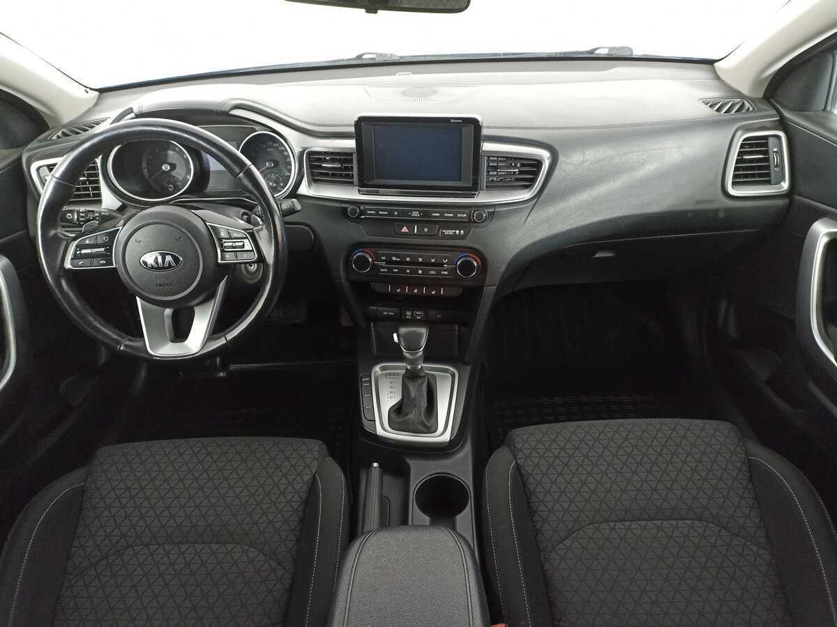 Купить Kia Ceed с пробегом. Фото: #13
