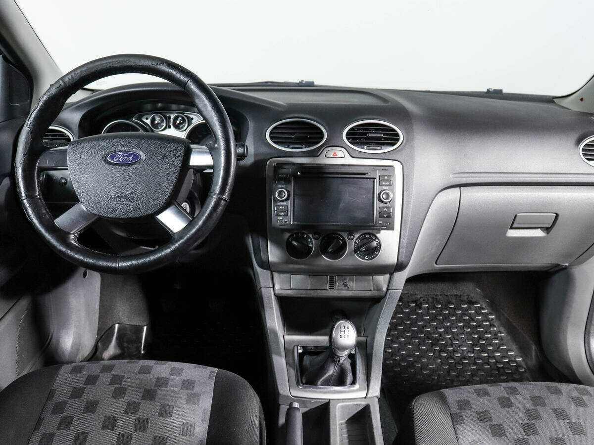 Купить Ford Focus с пробегом. Фото: #9