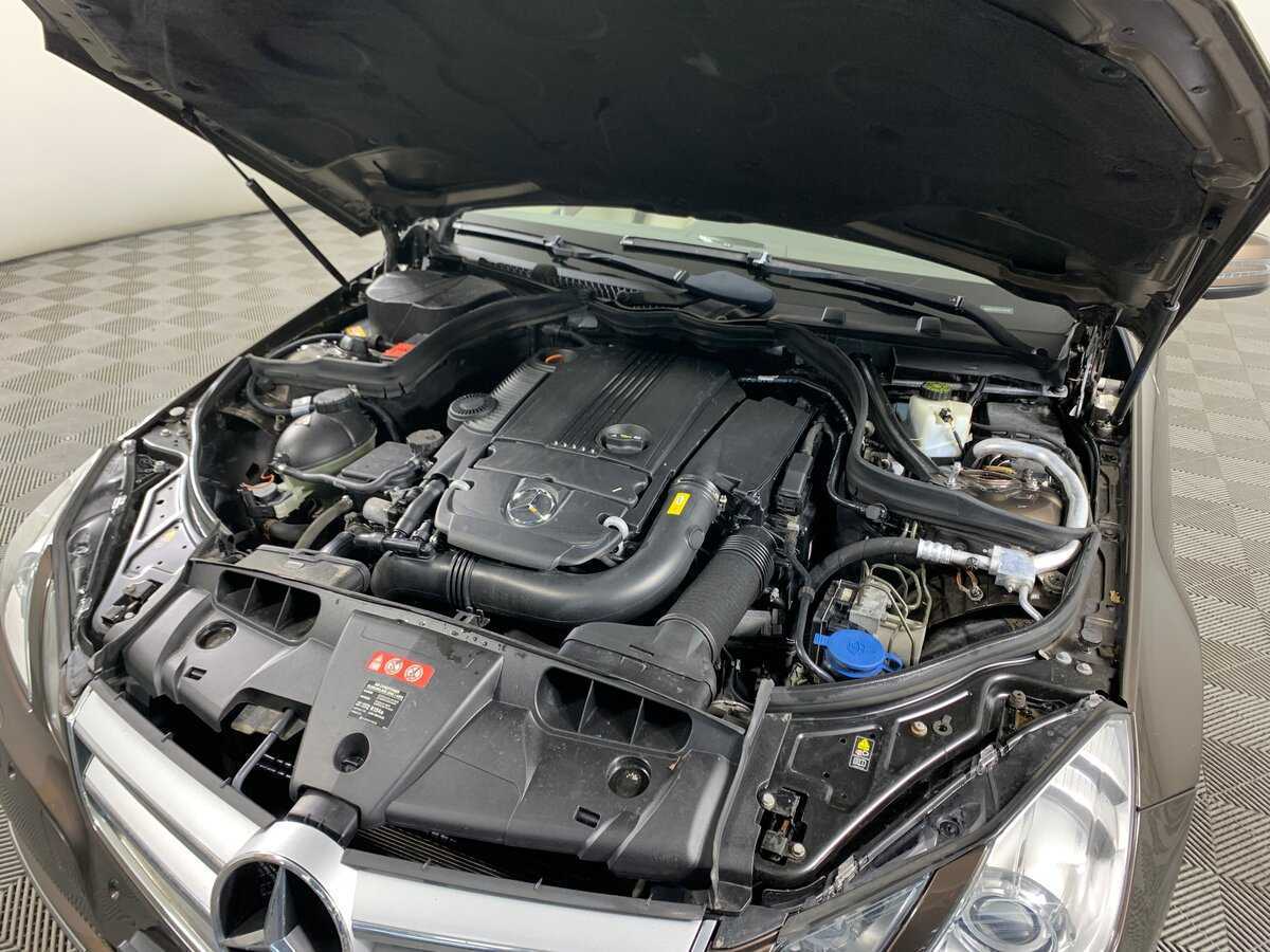 Купить Mercedes-Benz E-Класс с пробегом. Фото: #10