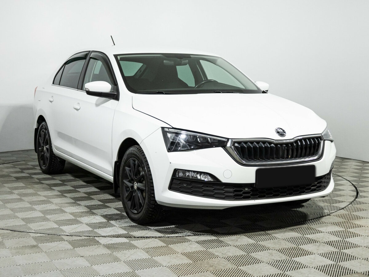 Купить Skoda Rapid с пробегом. Фото: #2