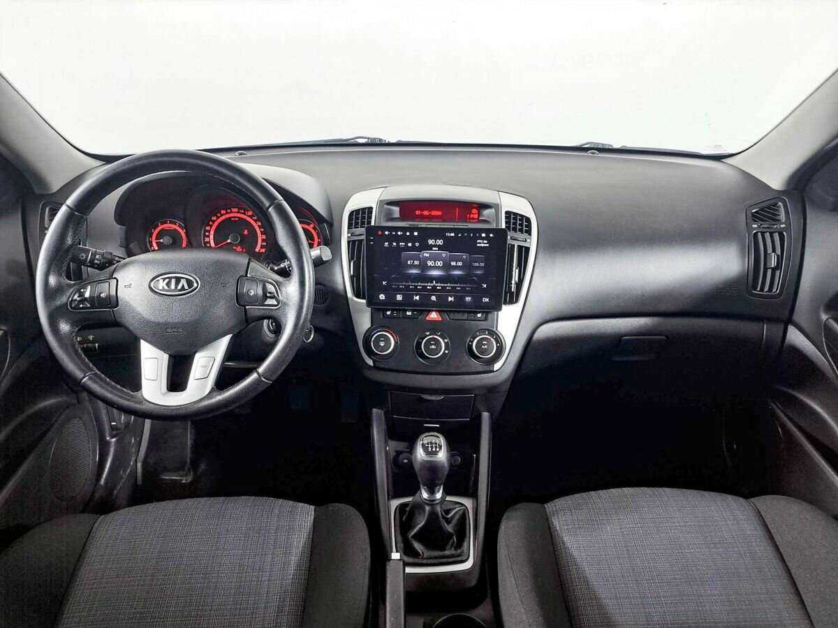 Купить Kia Ceed с пробегом. Фото: #11