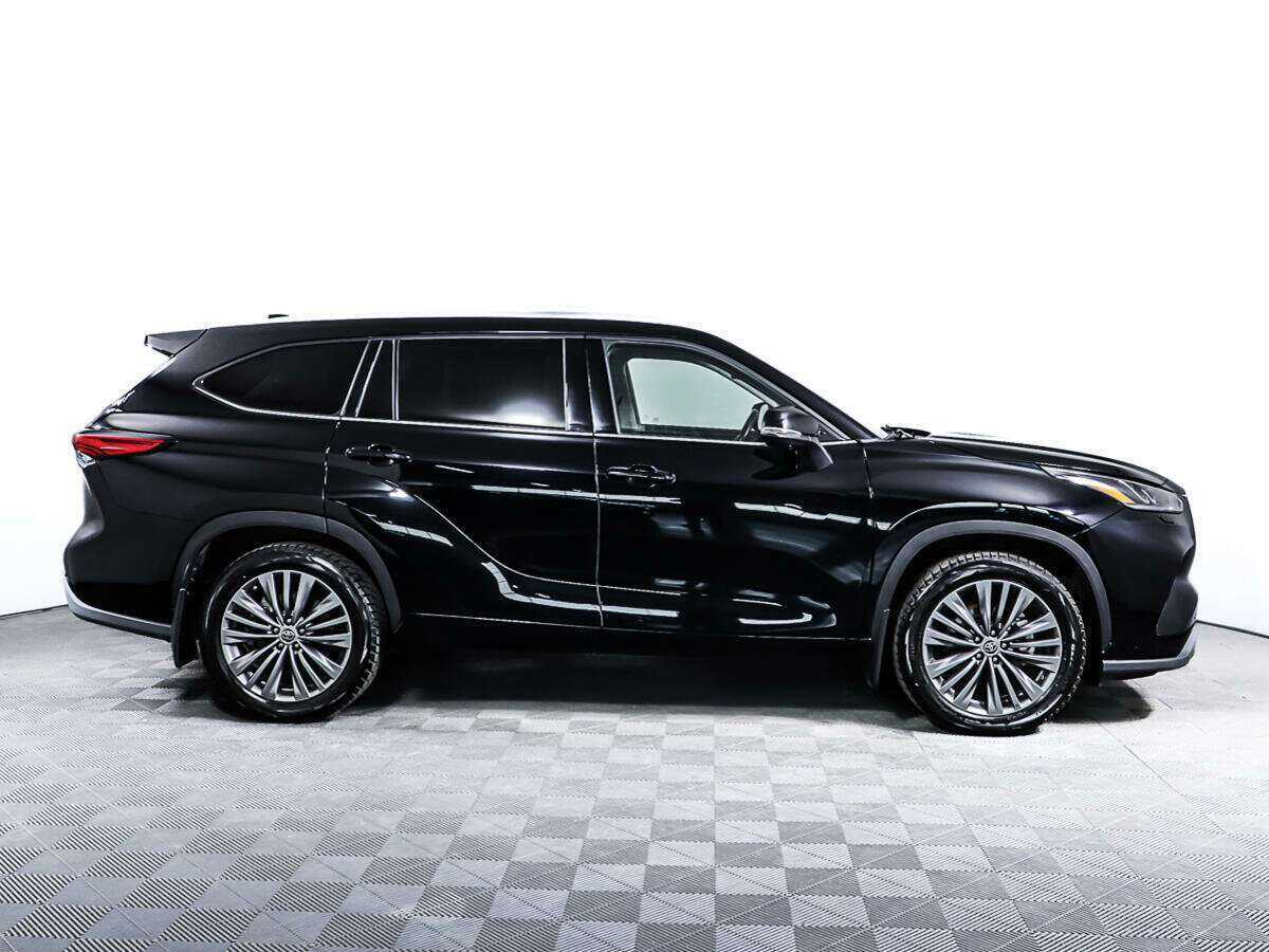 Купить Toyota Highlander с пробегом. Фото: #2