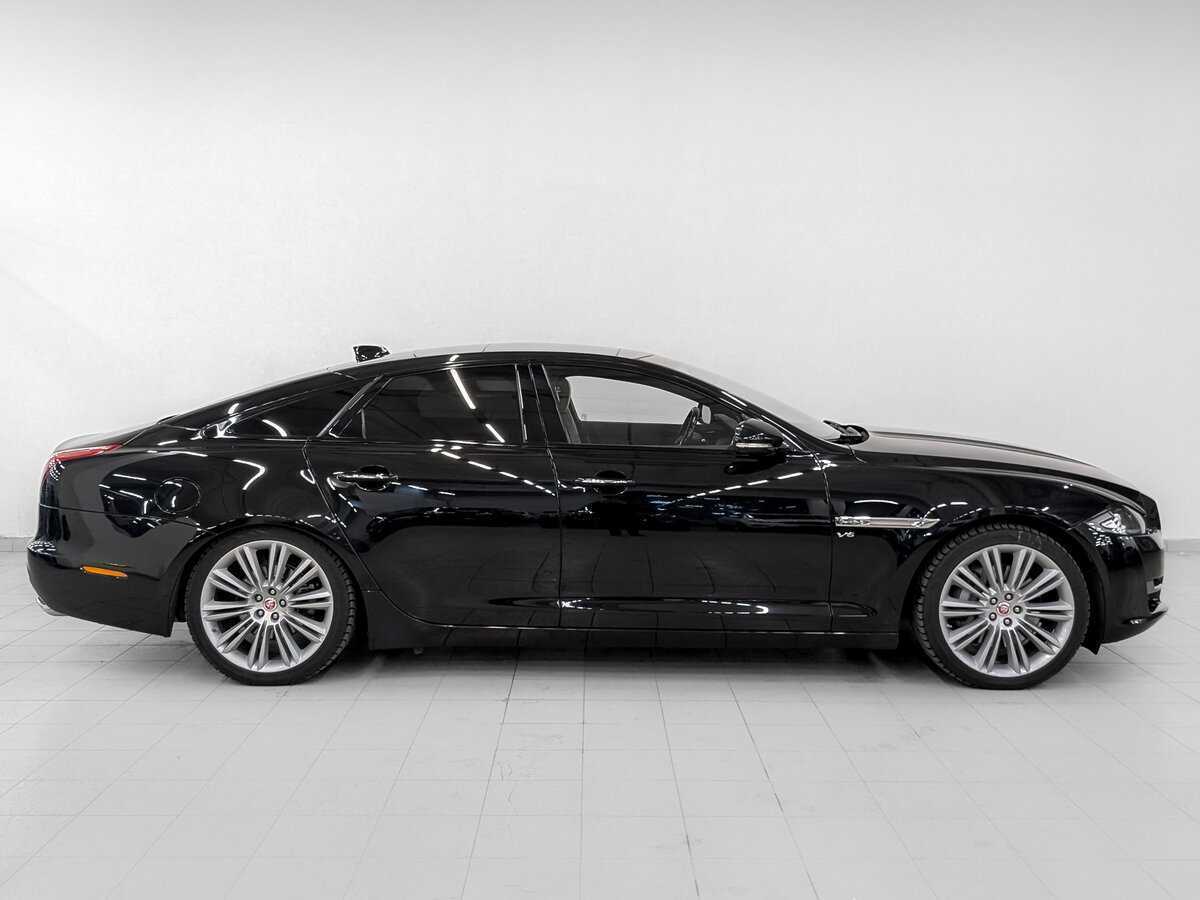 Купить Jaguar XJ с пробегом. Фото: #3
