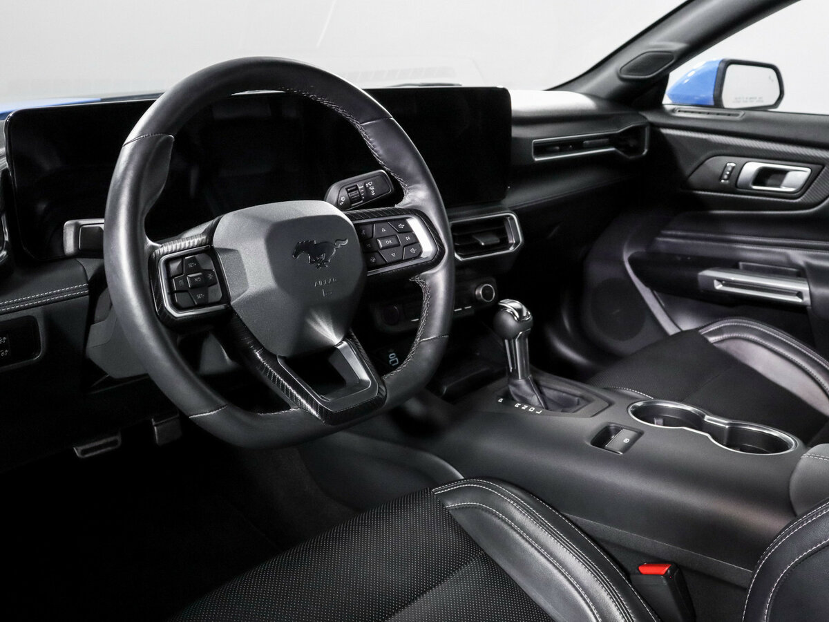 Купить Ford Mustang с пробегом. Фото: #13