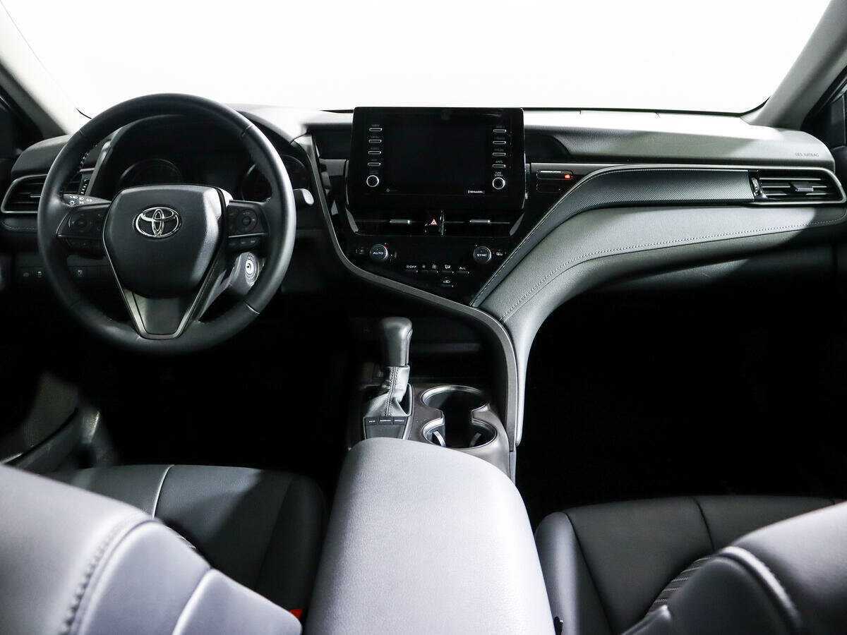 Купить Toyota Camry с пробегом. Фото: #11
