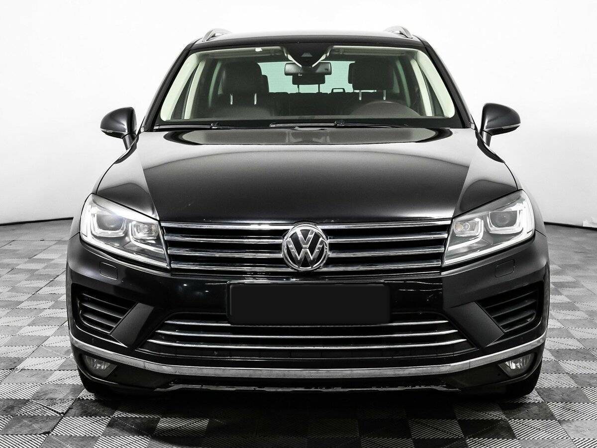 Купить Volkswagen Touareg с пробегом. Фото: #1