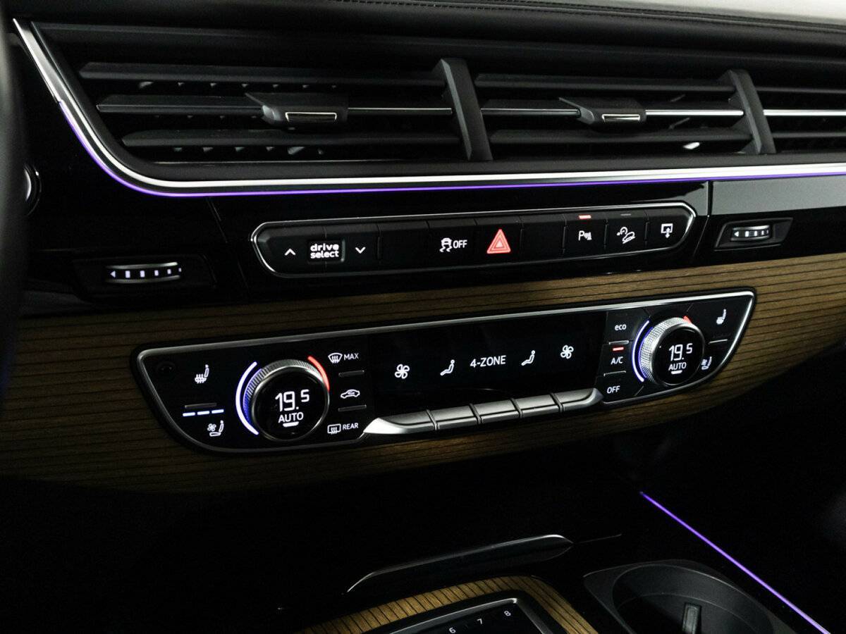 Купить Audi Q7 с пробегом. Фото: #21