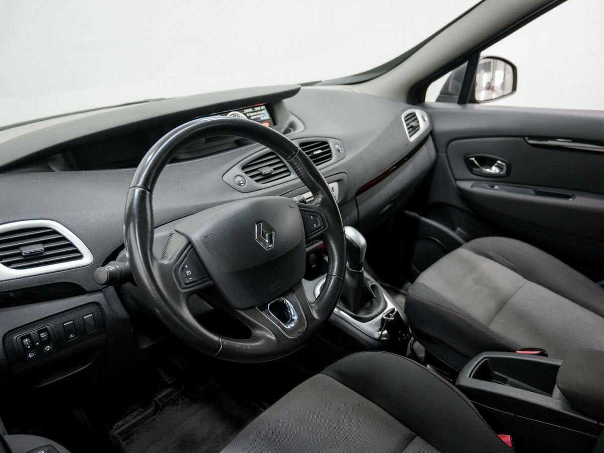 Купить Renault Scenic с пробегом. Фото: #11