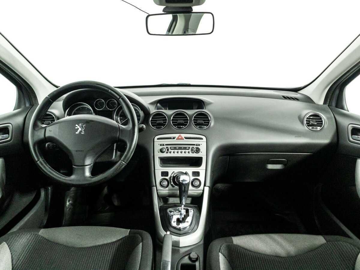 Купить Peugeot 308 с пробегом. Фото: #12