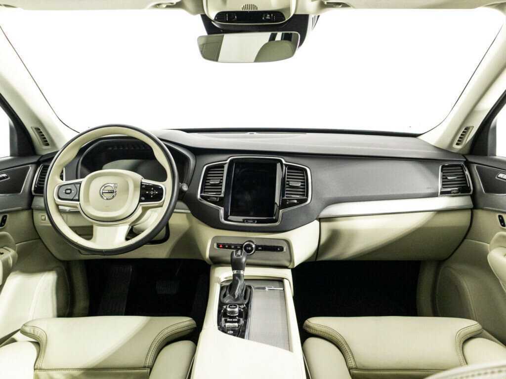 Купить Volvo XC90 с пробегом. Фото: #11