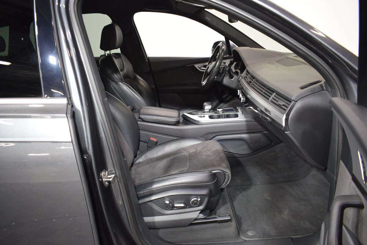 Купить Audi Q7 с пробегом. Фото: #13