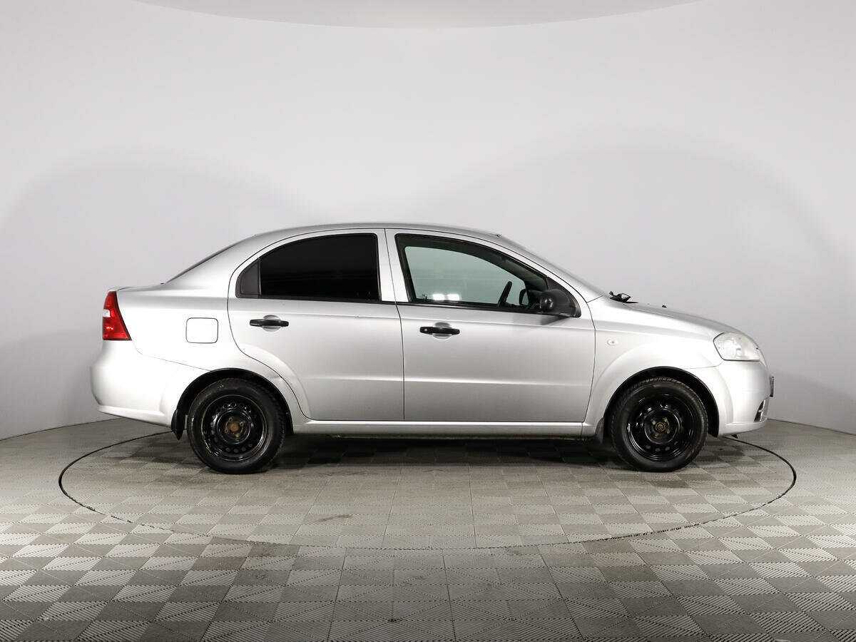 Купить Chevrolet Aveo с пробегом. Фото: #4