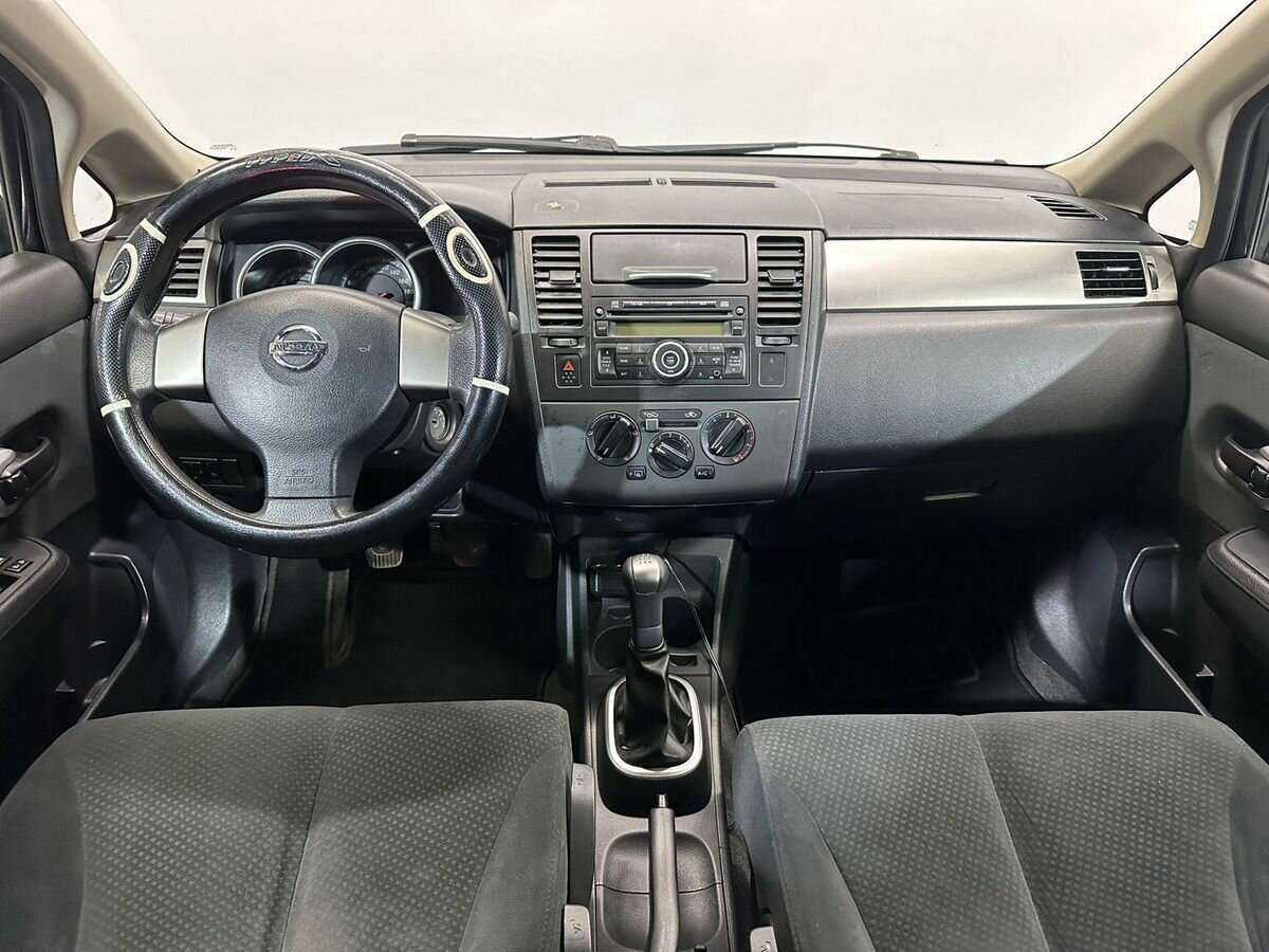 Купить Nissan Tiida с пробегом. Фото: #8