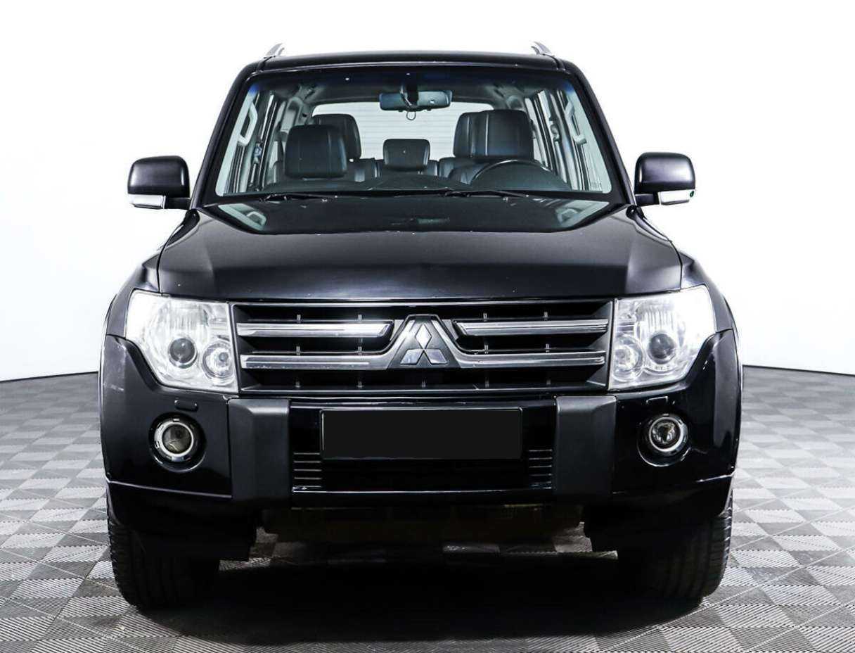 Купить Mitsubishi Pajero с пробегом. Фото: #1