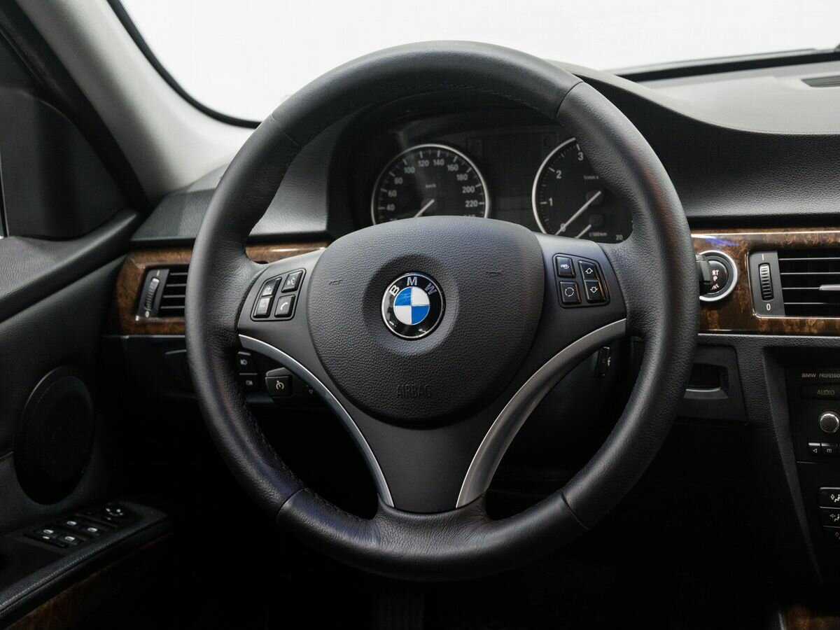Купить BMW 3 серии с пробегом. Фото: #11