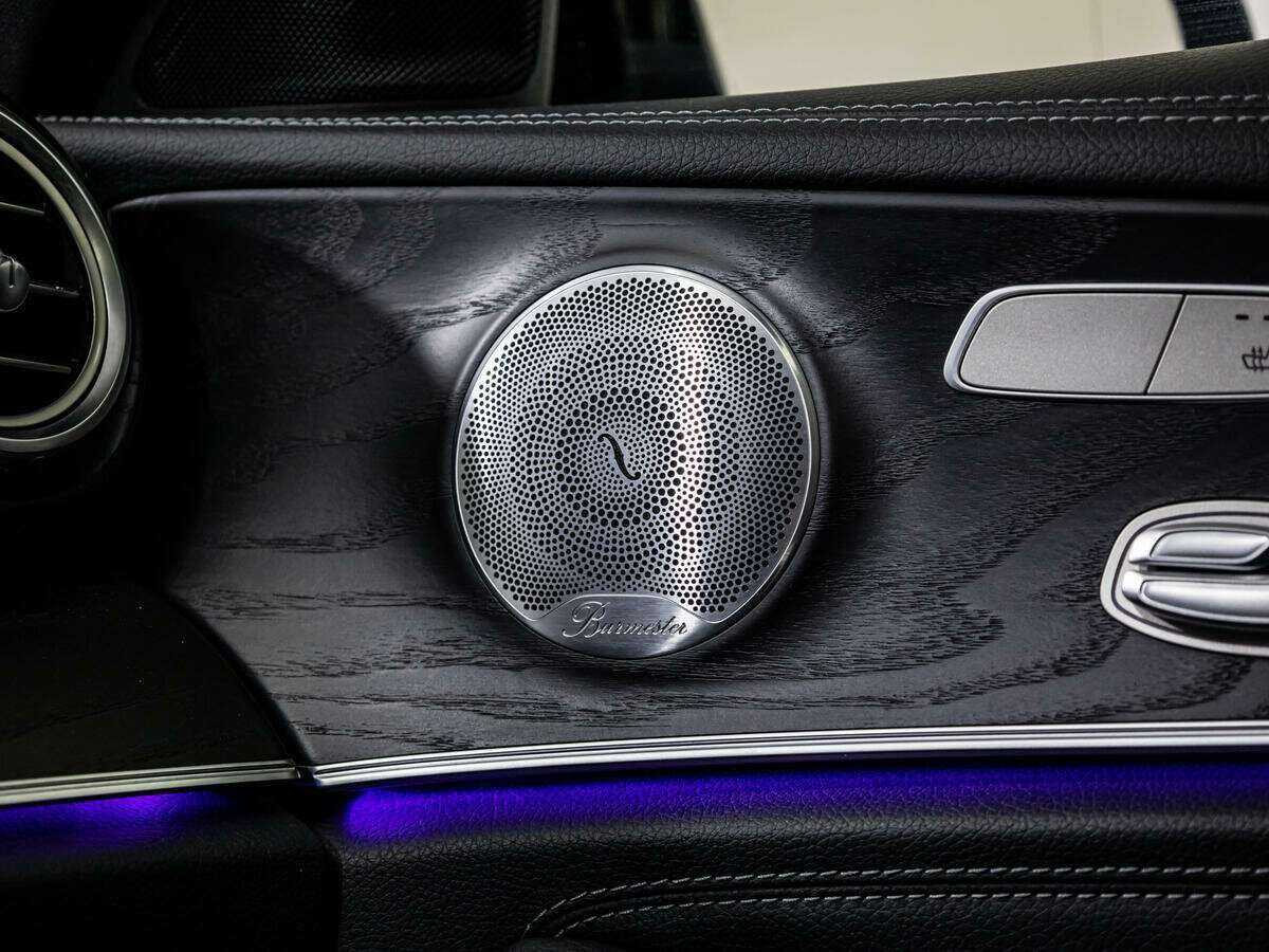 Купить Mercedes-Benz E-Класс с пробегом. Фото: #18