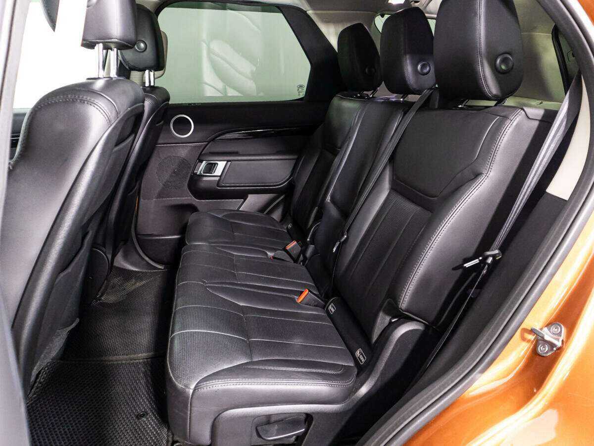 Купить Land Rover Discovery с пробегом. Фото: #9