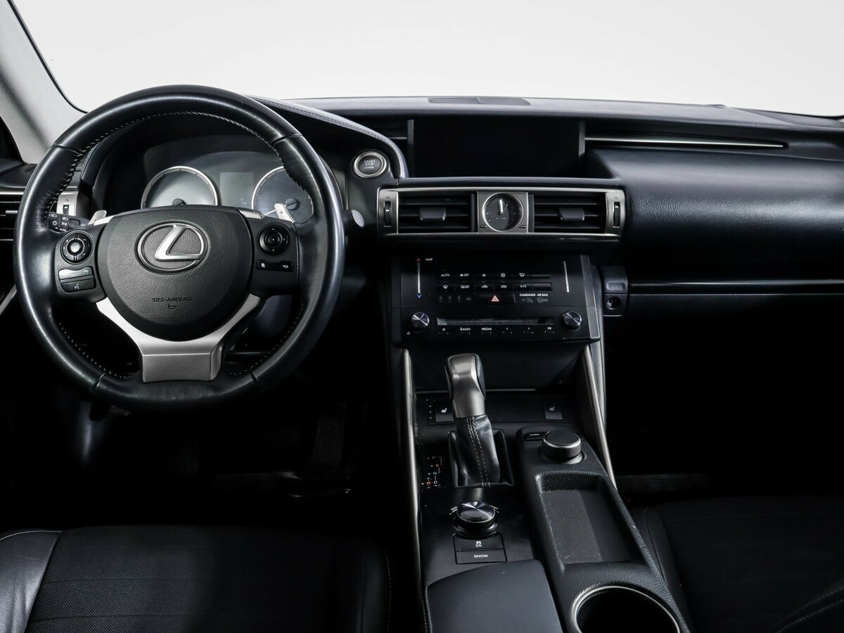 Купить Lexus IS с пробегом. Фото: #9