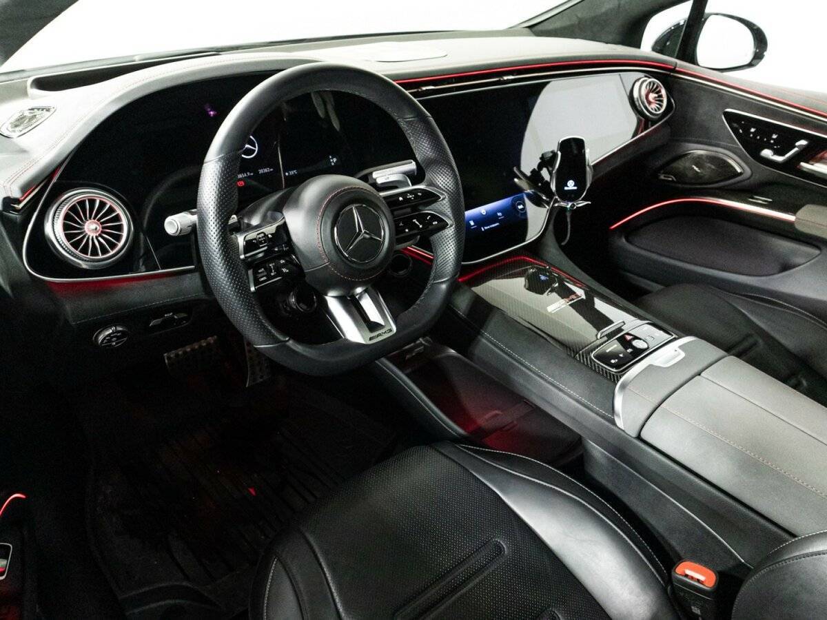Купить Mercedes-Benz EQS AMG с пробегом. Фото: #10