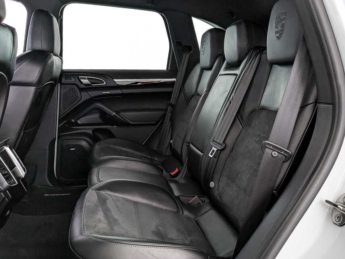 Купить Porsche Cayenne с пробегом. Фото: #15