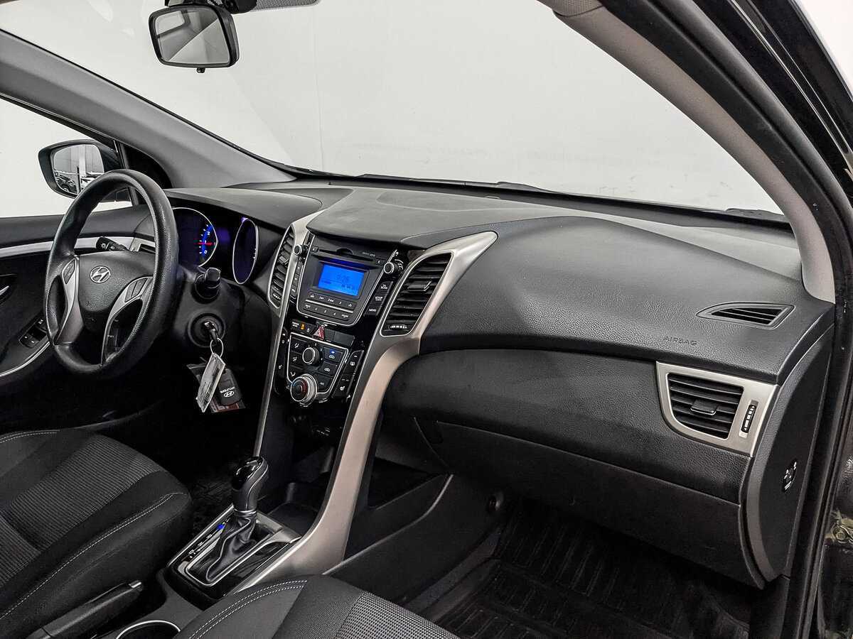 Купить Hyundai i30 с пробегом. Фото: #12
