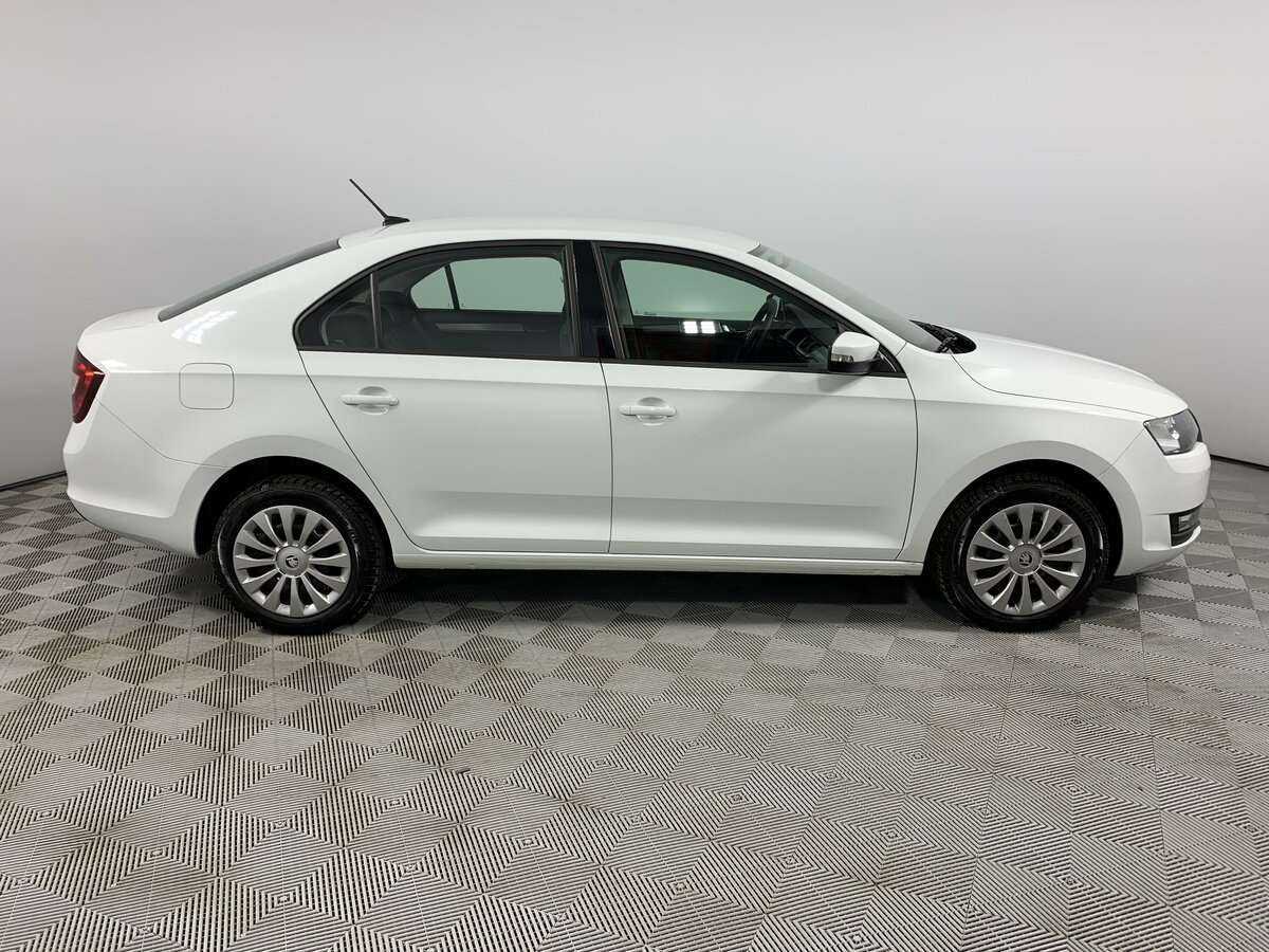 Купить Skoda Rapid с пробегом. Фото: #3