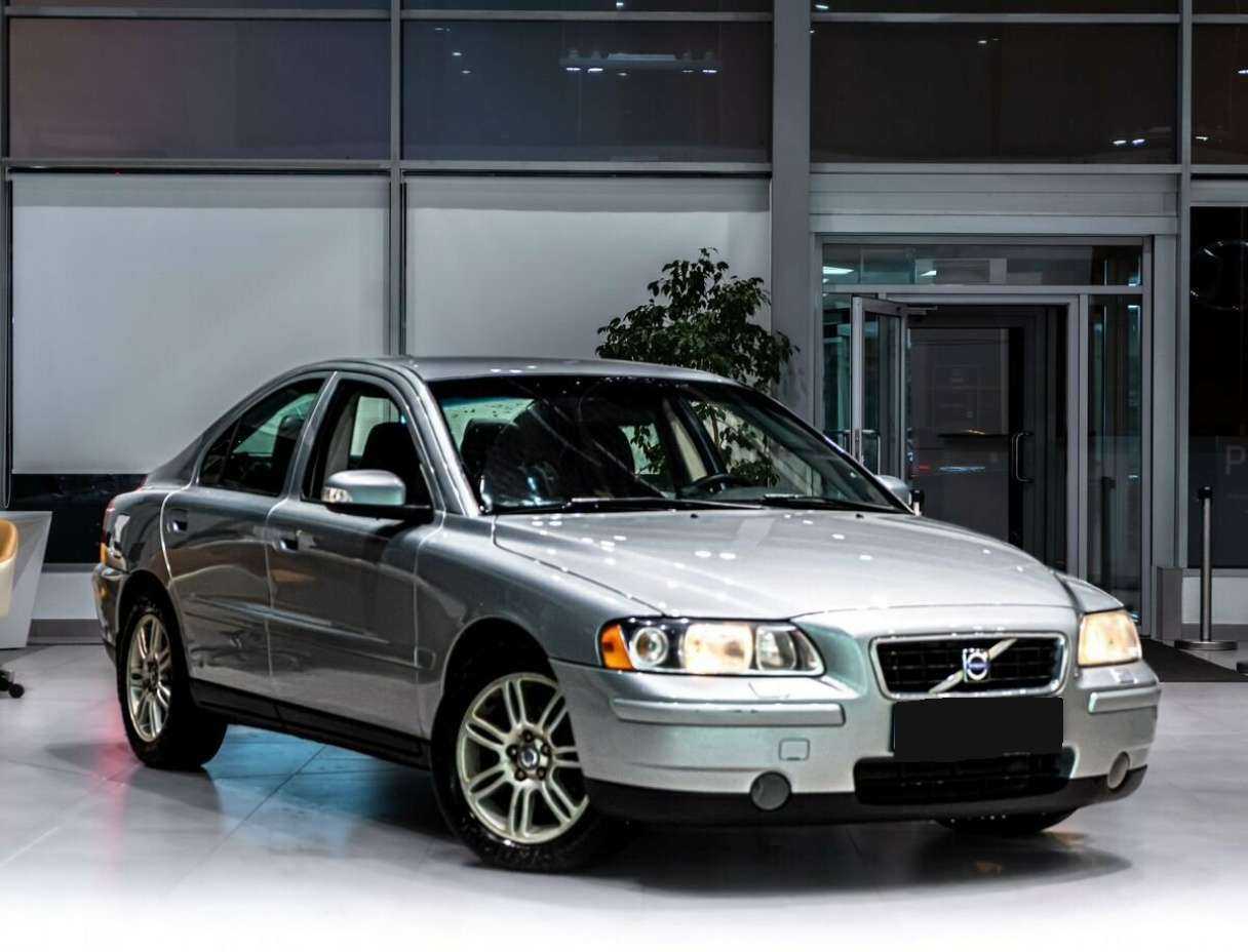 Купить Volvo S60 с пробегом. Фото: #1