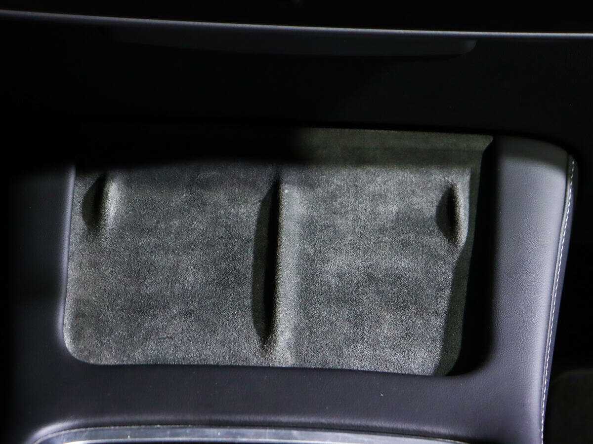 Купить Tesla Model Y с пробегом. Фото: #17