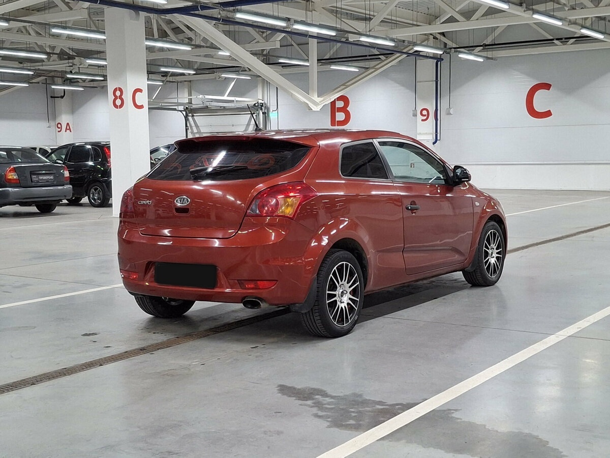Купить Kia Ceed с пробегом. Фото: #4