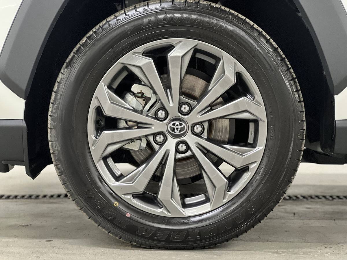 Купить Toyota RAV4 с пробегом. Фото: #17