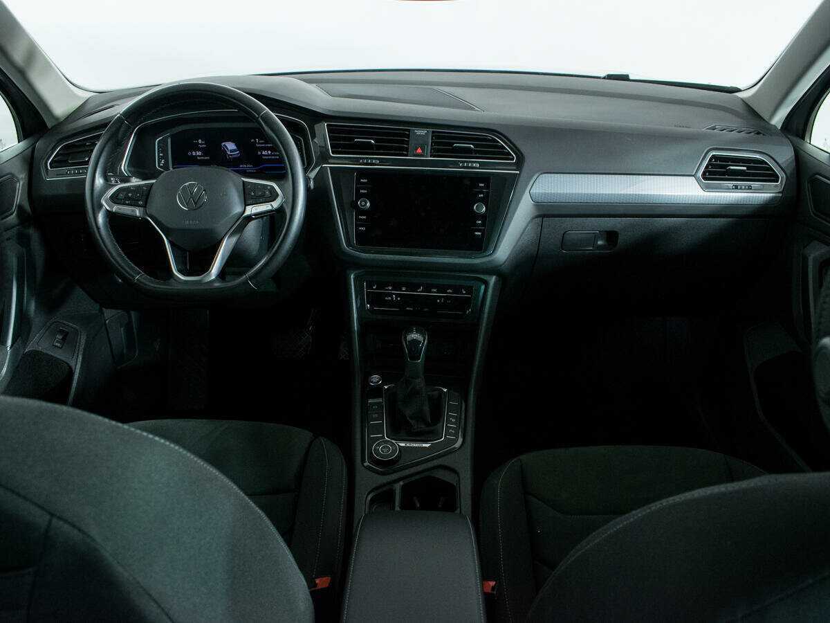 Купить Volkswagen Tiguan с пробегом. Фото: #10