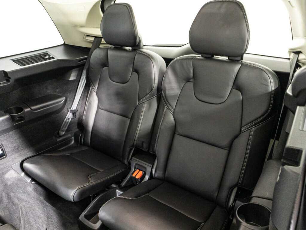 Купить Volvo XC90 с пробегом. Фото: #17