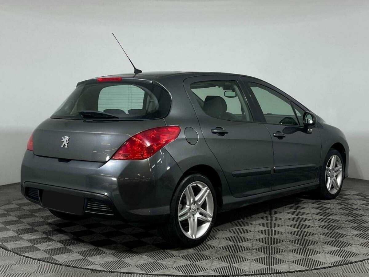 Купить Peugeot 308 с пробегом. Фото: #4