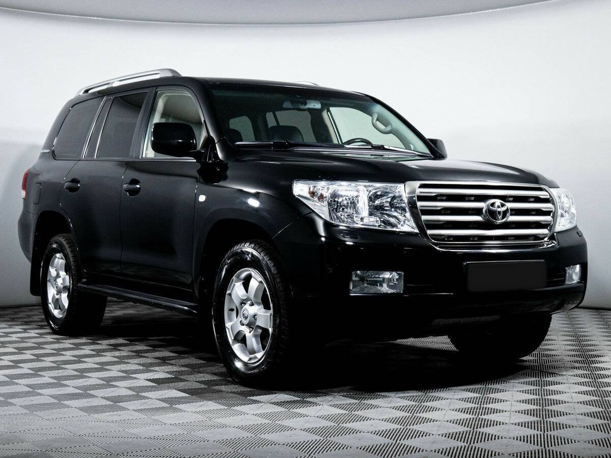 Купить Toyota Land Cruiser с пробегом. Фото: #2