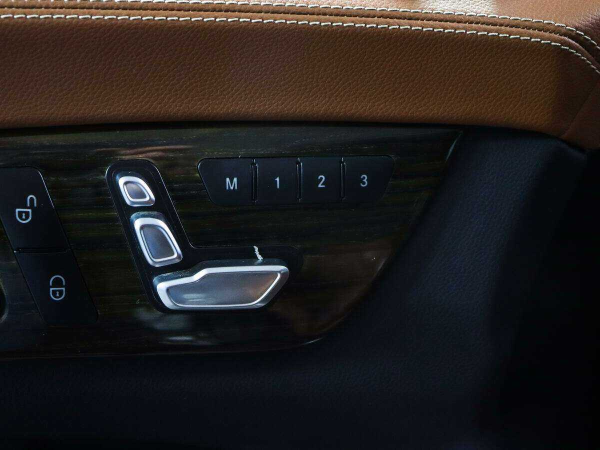 Купить Mercedes-Benz CLS с пробегом. Фото: #19