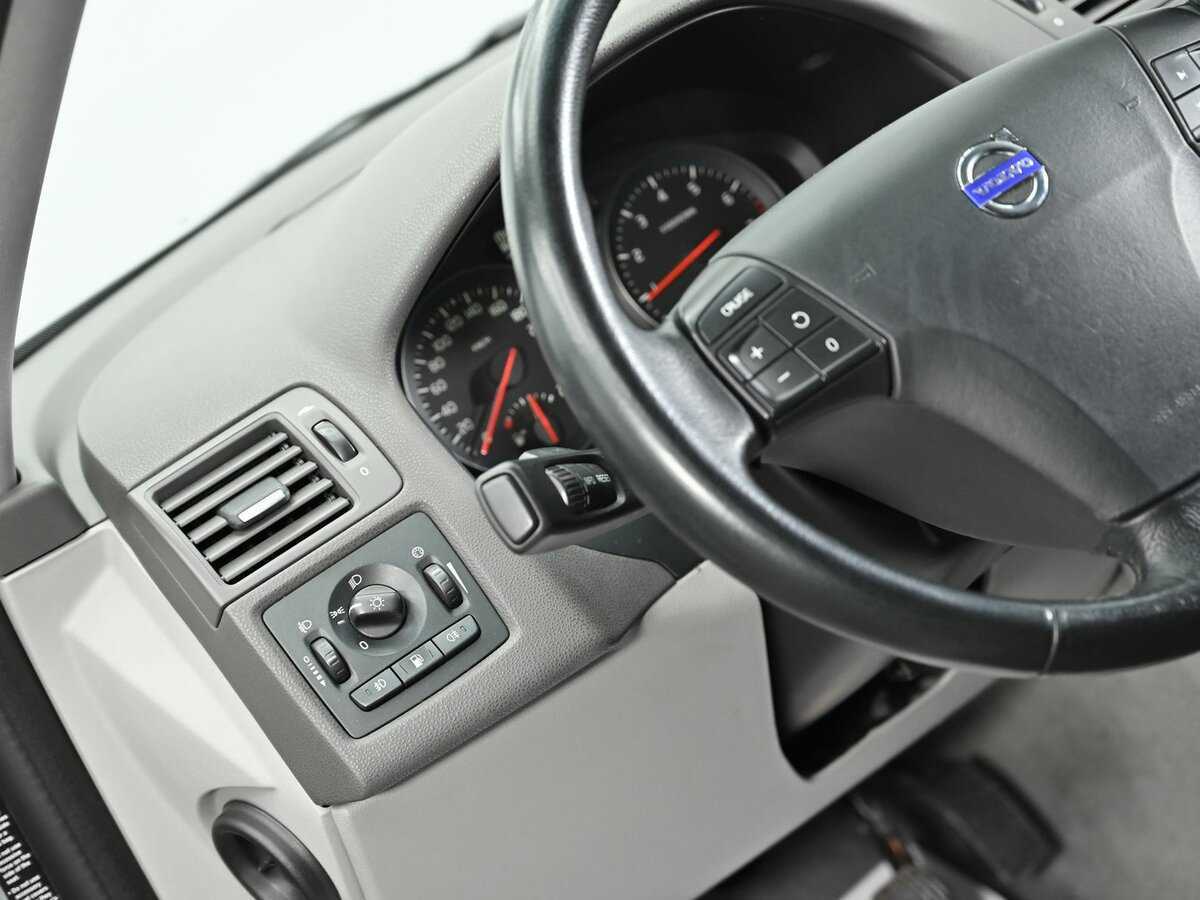 Купить Volvo S40 с пробегом. Фото: #7