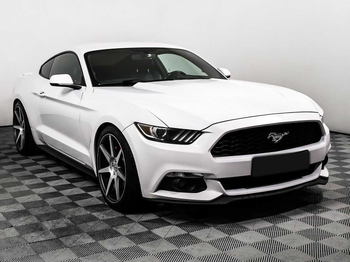 Купить Ford Mustang с пробегом. Фото: #2