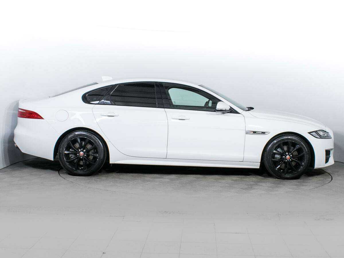 Купить Jaguar XF с пробегом. Фото: #3