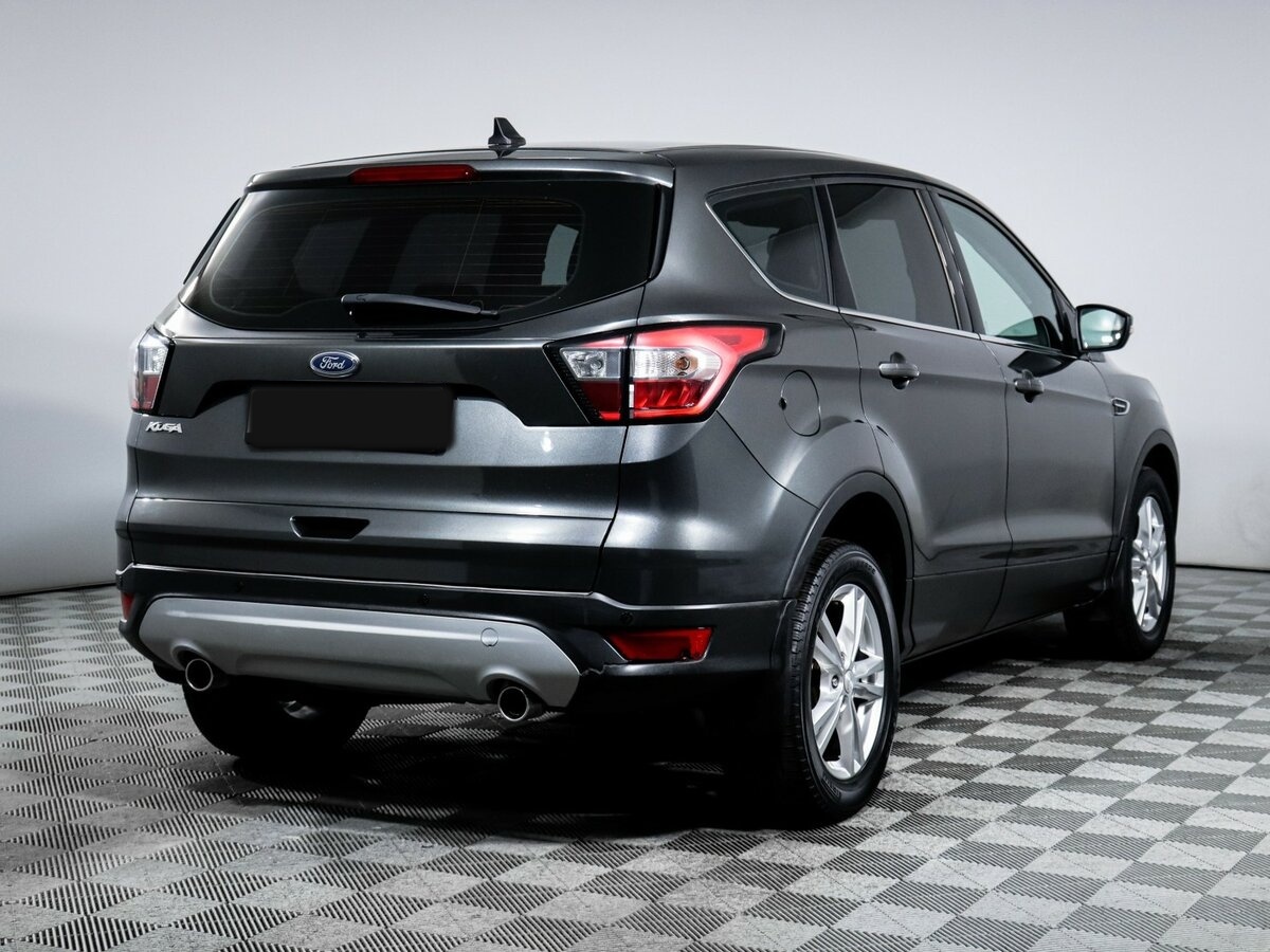 Купить Ford Kuga с пробегом. Фото: #4