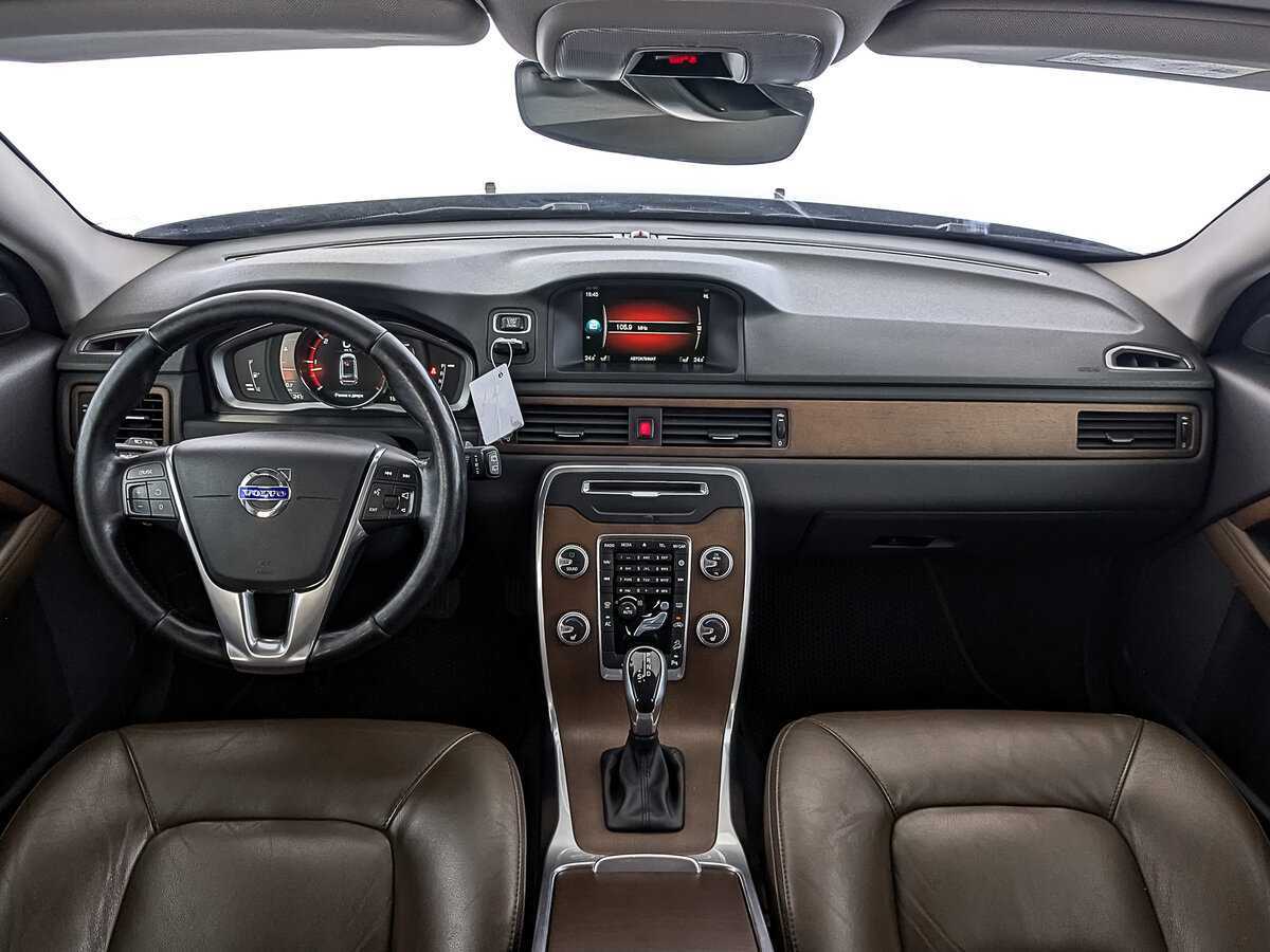 Купить Volvo XC70 с пробегом. Фото: #13