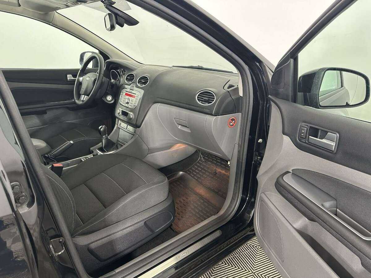 Купить Ford Focus с пробегом. Фото: #13