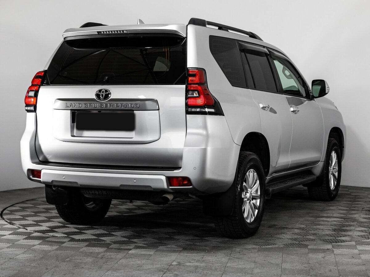 Купить Toyota Land Cruiser Prado с пробегом. Фото: #4