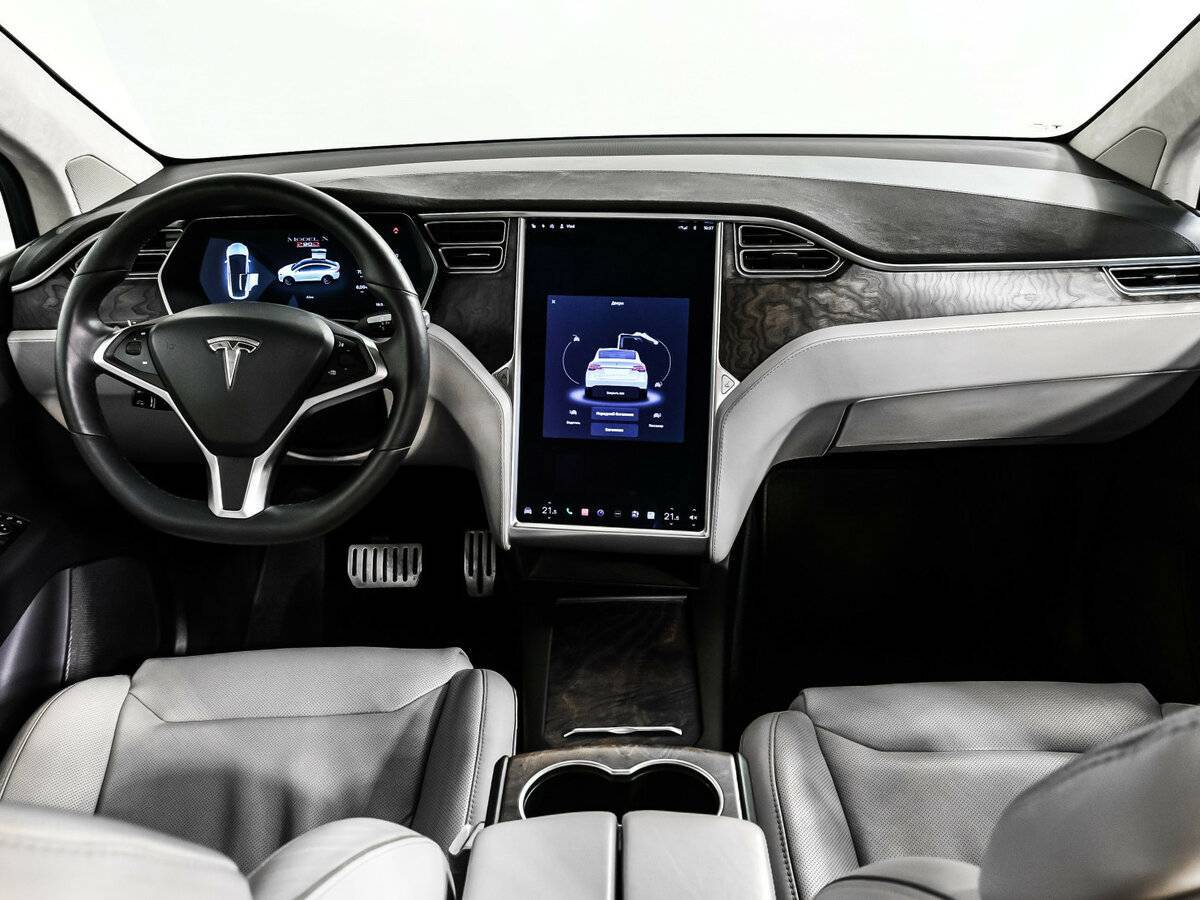 Купить Tesla Model X с пробегом. Фото: #10