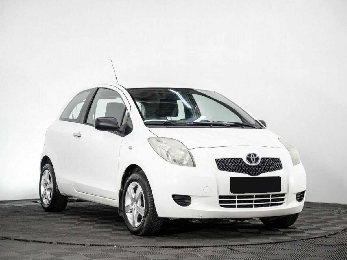 Купить Toyota Yaris с пробегом. Фото: #2